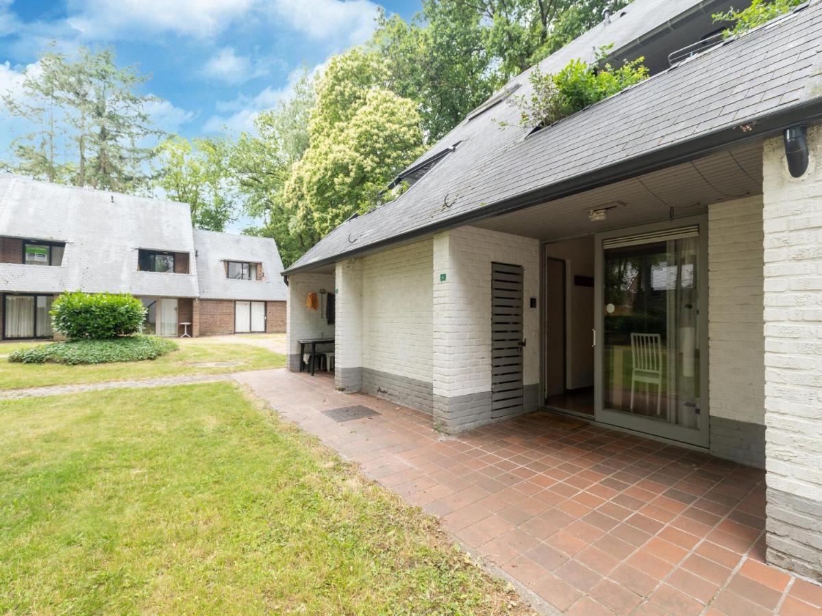 Snug Apartment In Houthalen Oost With Heated Pool Genk Exterior photo